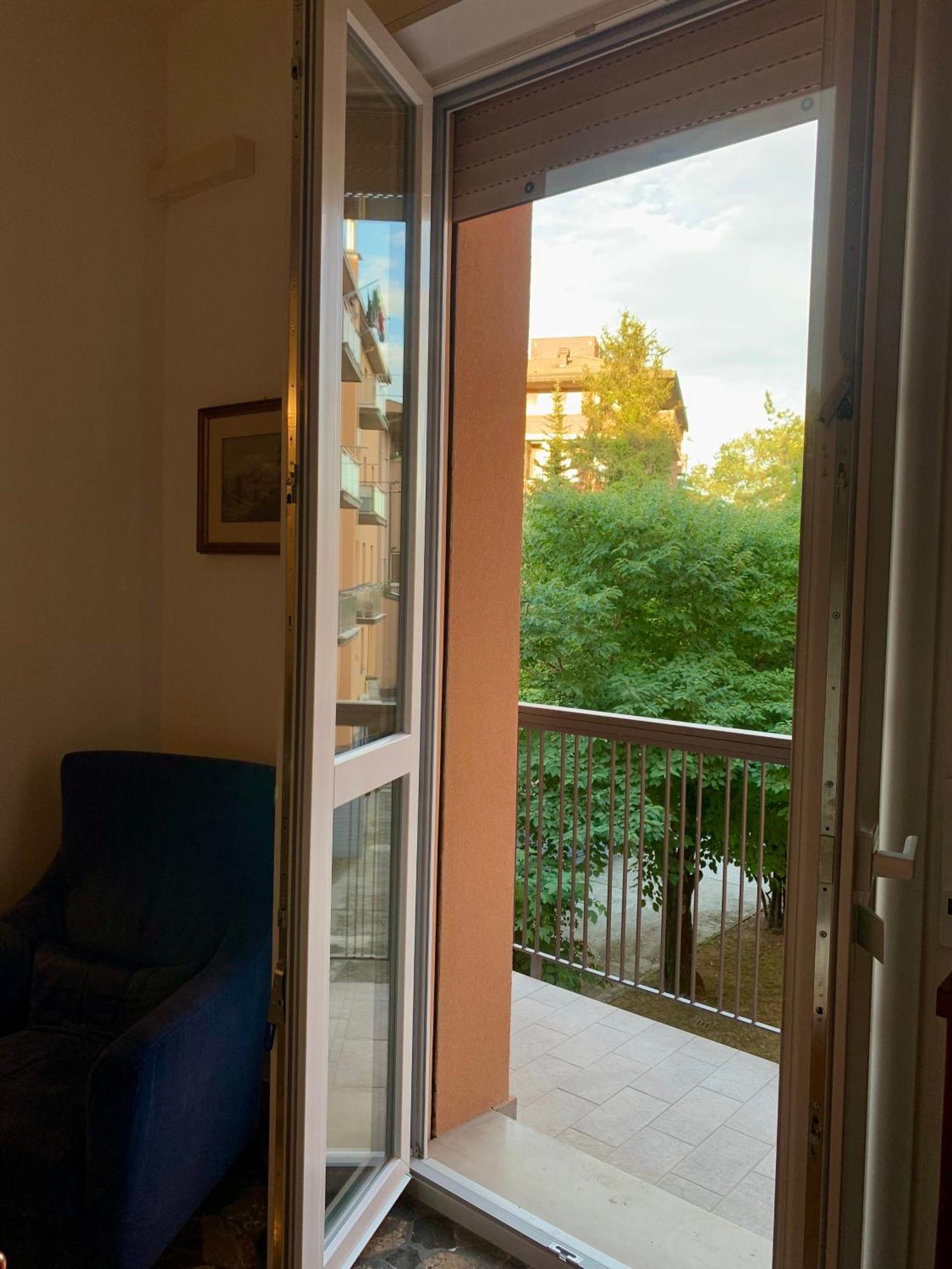 Comfortable Apartament 2 Bedroom Suitable 2-5 Pax Bolonia Zewnętrze zdjęcie