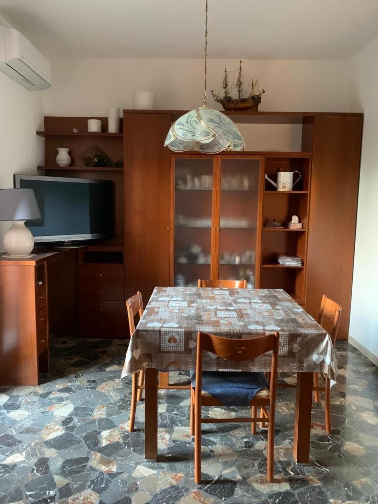 Comfortable Apartament 2 Bedroom Suitable 2-5 Pax Bolonia Zewnętrze zdjęcie